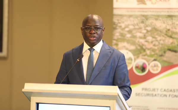 Cheikh Diba, ministre des Finances et du Budget : «Le gouvernement conduit une politique d’endettement responsable »