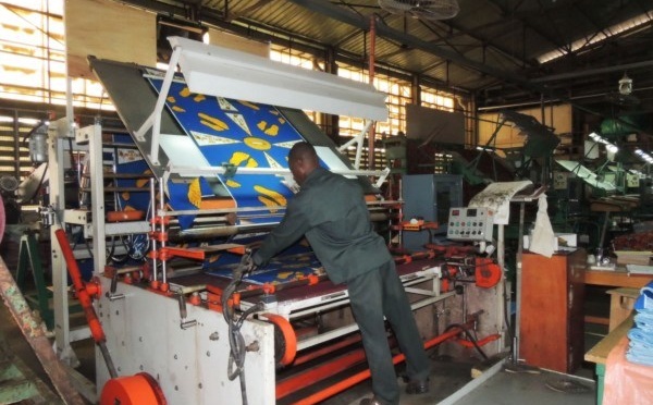 Textiles : Cession de la majorité du capital de la société Uniwax Côte d’Ivoire.