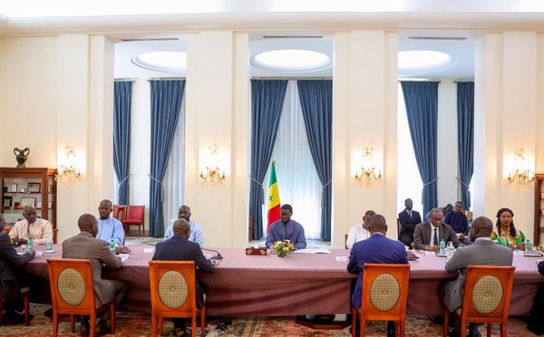 Autorité de régulation des télécommunications et des postes : Le Collège de l’Artp reçu par le président Bassirou Diomaye Faye